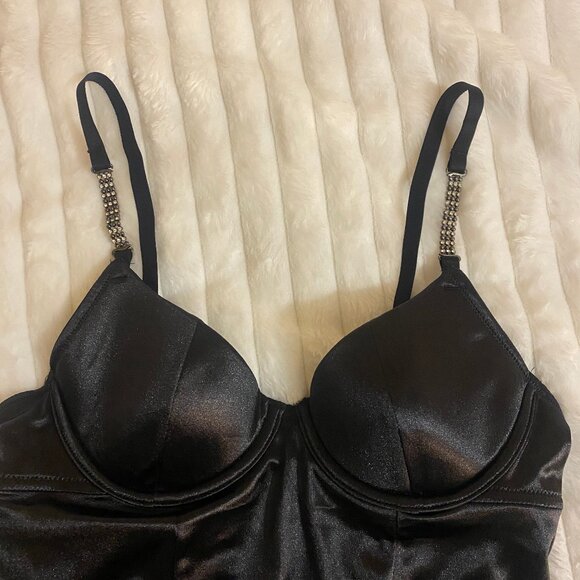 💎 NWOT Stunning Black Satin La Senza Body Suit with Sparkle Gem Straps - Picture 2 of 6